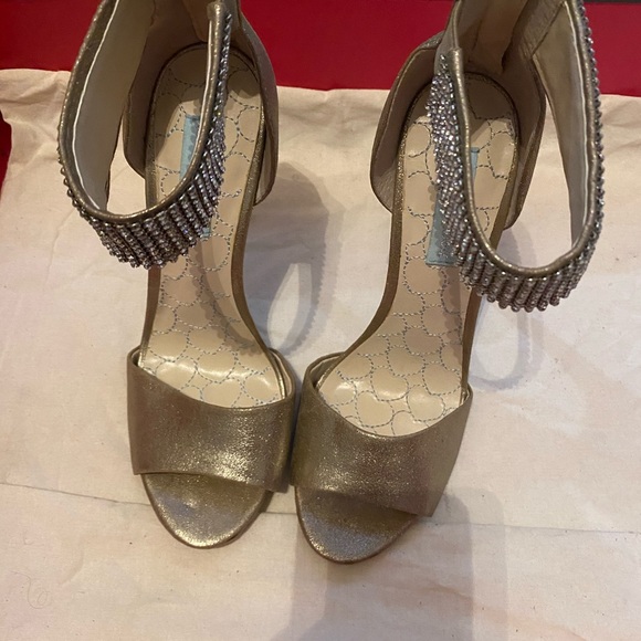 Betsy Johnson heels - Picture 4 of 8